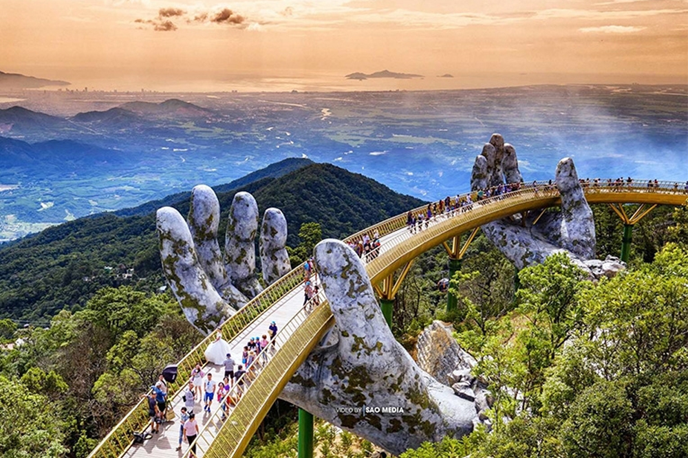 PREMIER TOUR – BANA HILLS